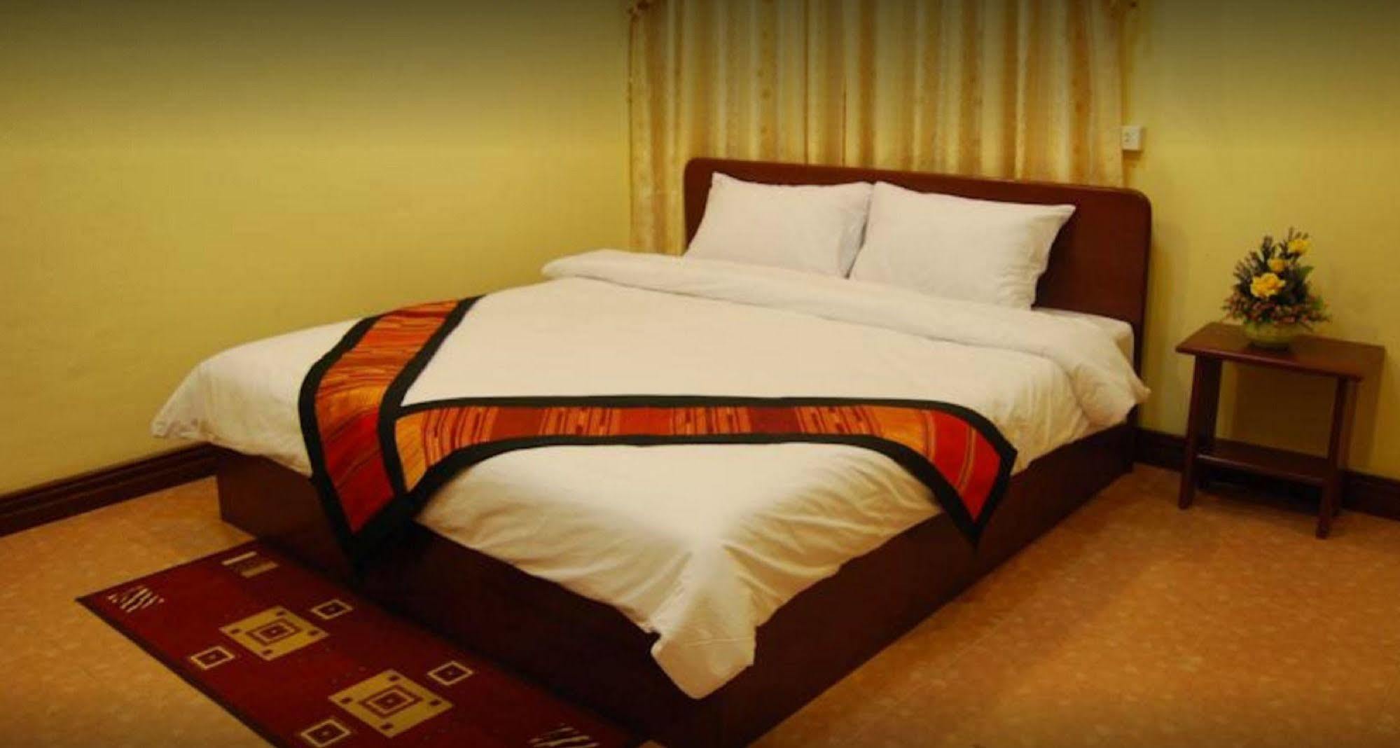 Sengkeo Hotel Vientiane Exteriör bild